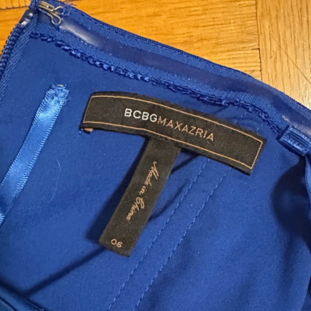 BCBGMAXAZRIA Strapless Mini Dress | size 6 - Picture 3 of 5
